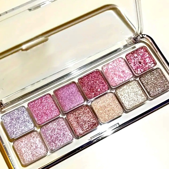 - Other - 12 Shade Eyeshadow Palette